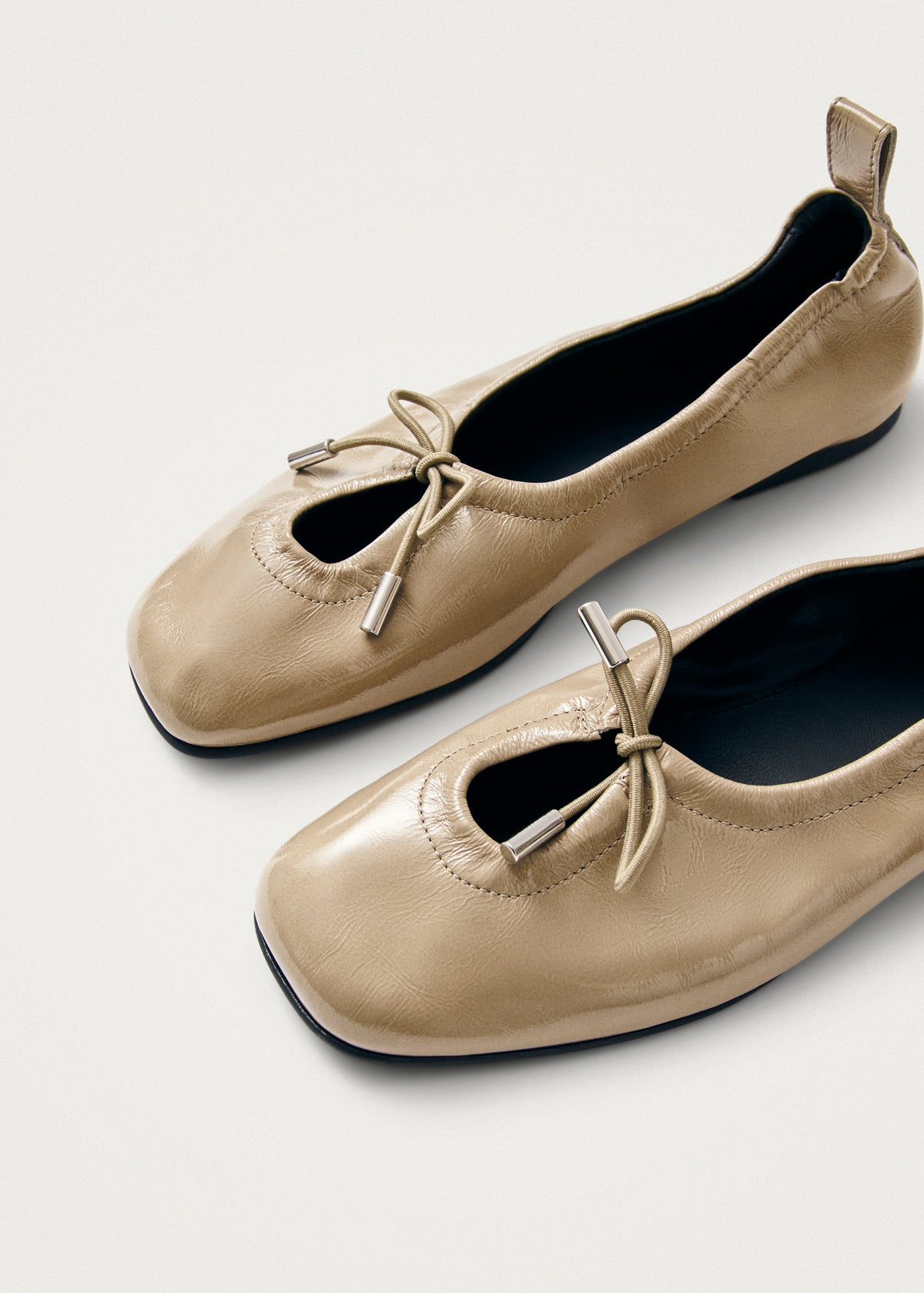 Rosalind Patent Bailarinas de Cuero Beige