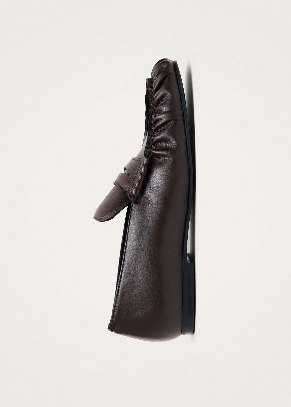 Aven Braune Vegane Leder Loafers
