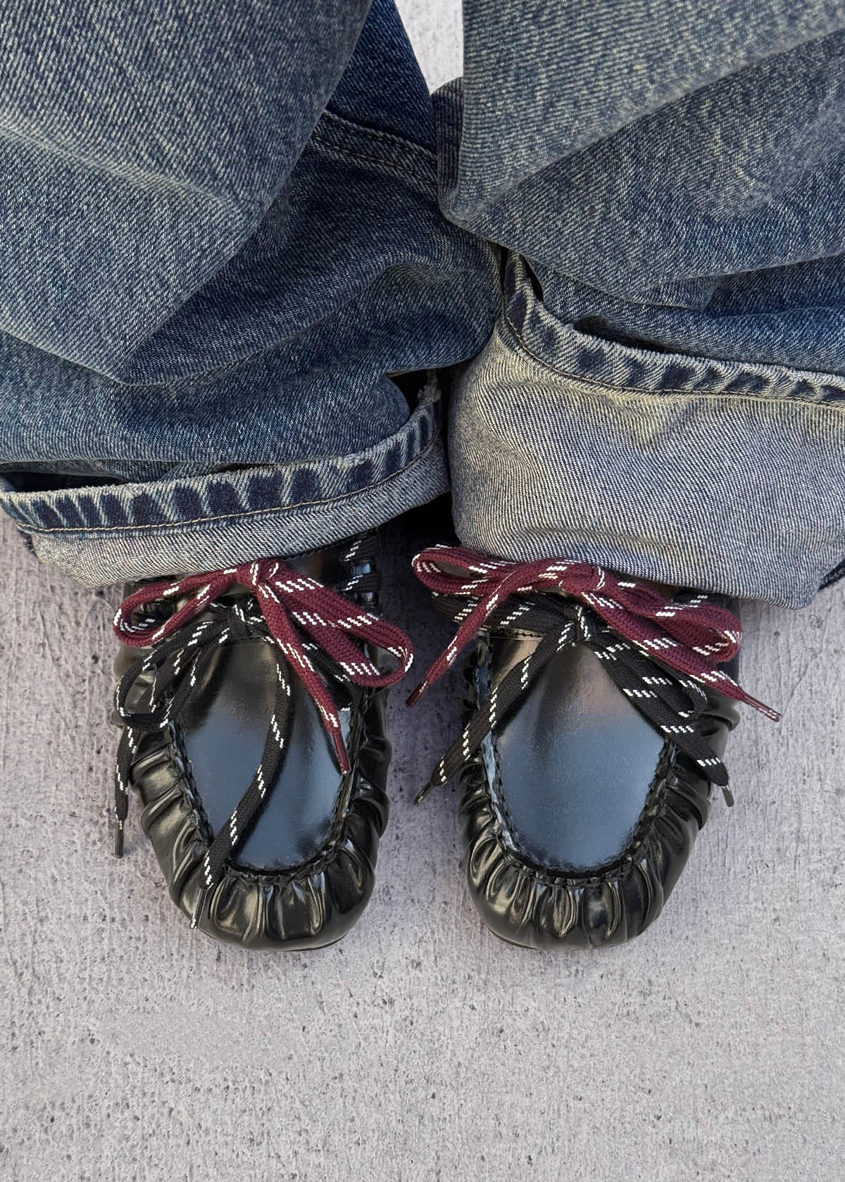 Mocassins en cuir noir Aven Lace