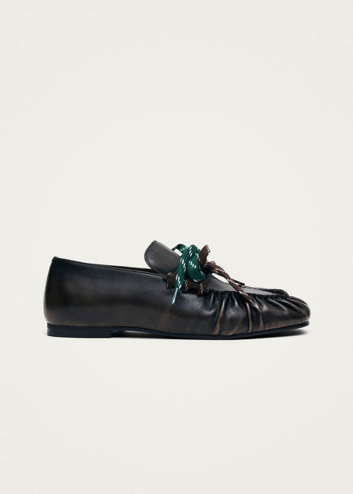 Mocassins en cuir marron effet vintage Aven Lace