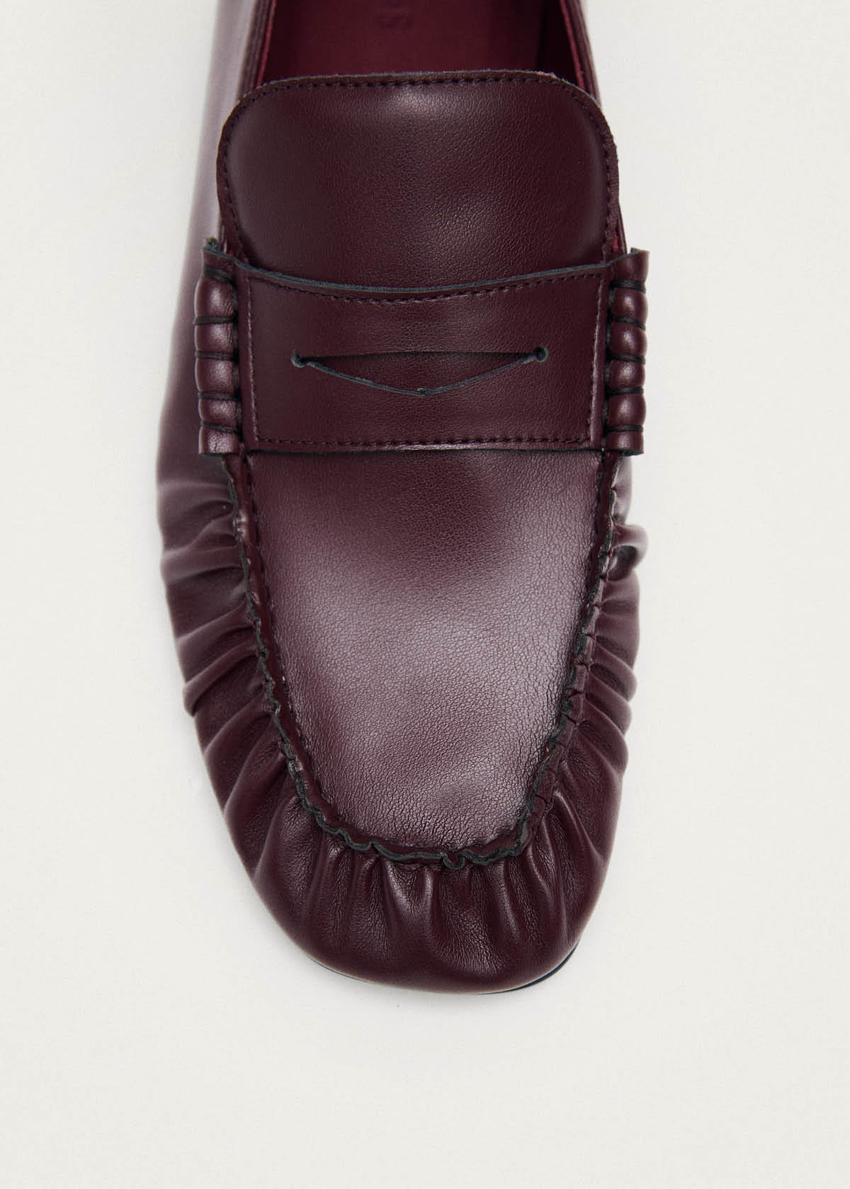 Aven Burgunder Vegane Leder Loafers