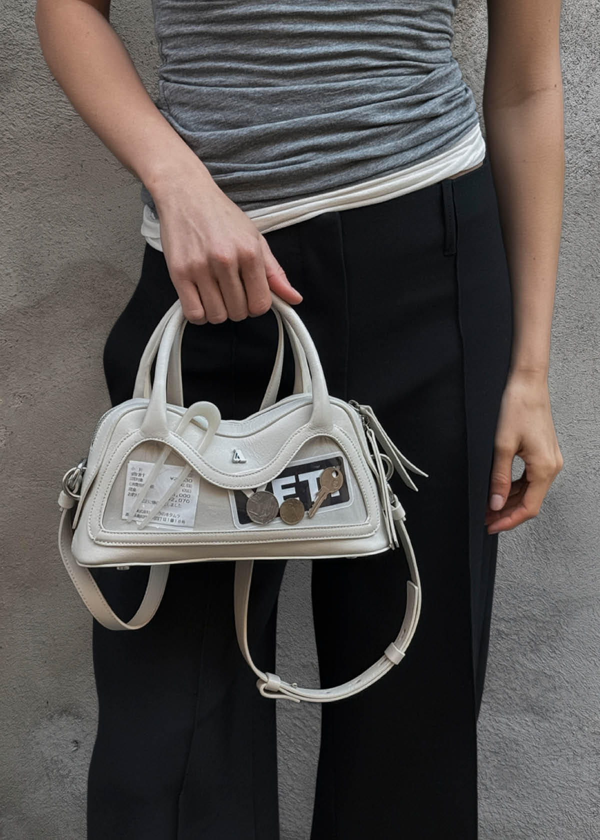 Hilma Mini Vinyl Weiße Leder Tasche