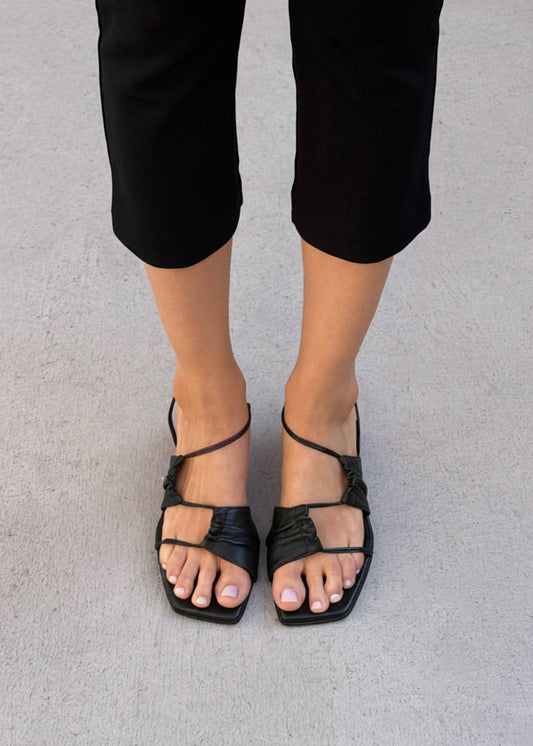 Sandalias de cuero negro Juniper-image