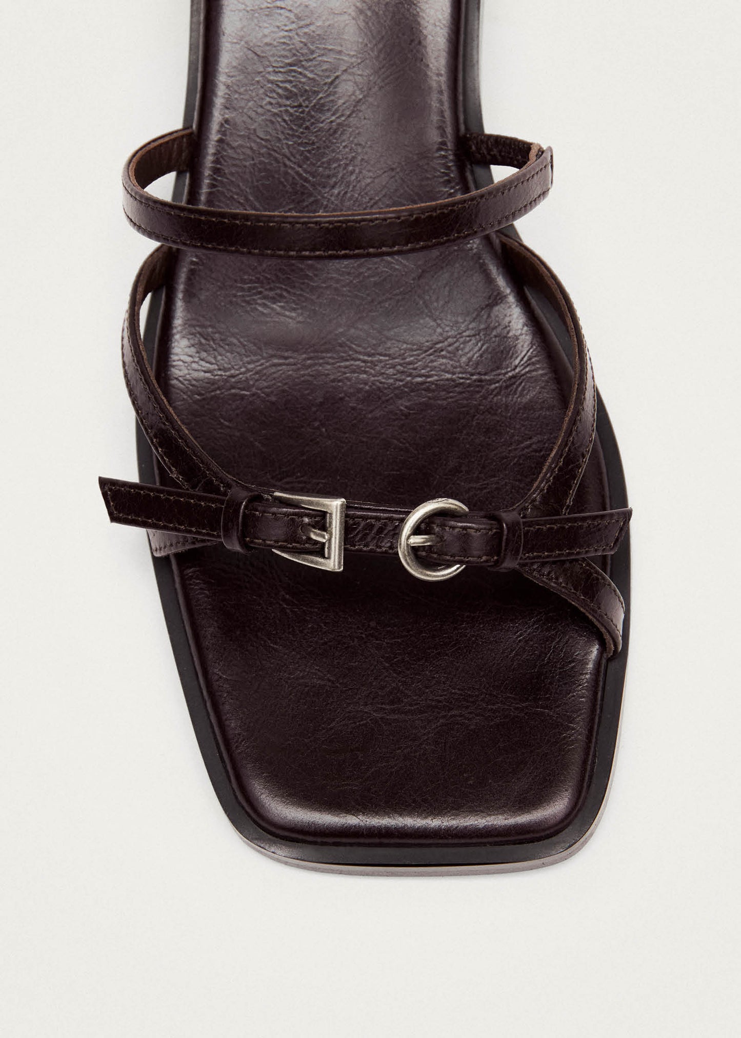 Liko Rift Sandalias de Cuero Color Marrón Oscuro