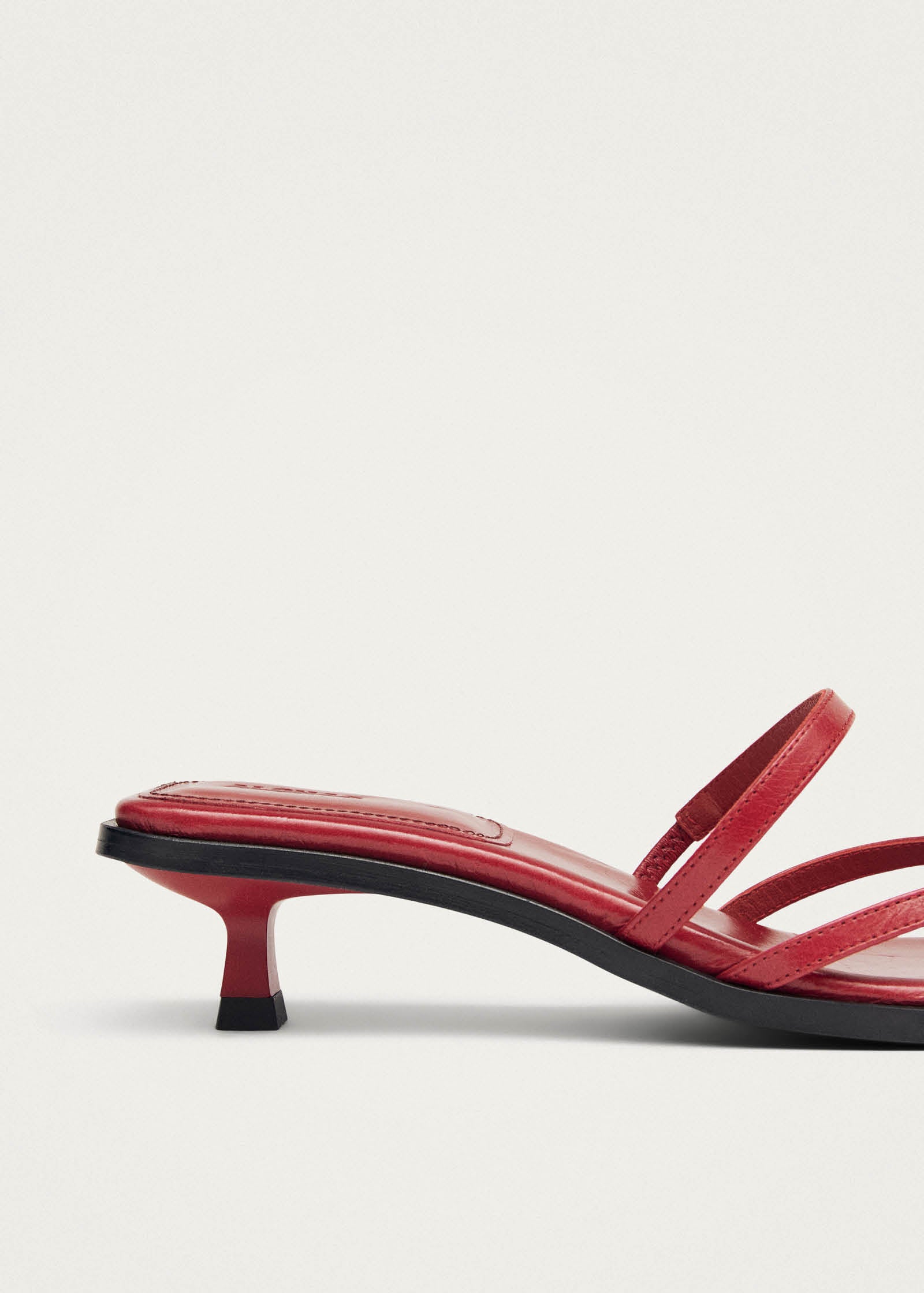 Liko Rift Rote Leder Sandalen