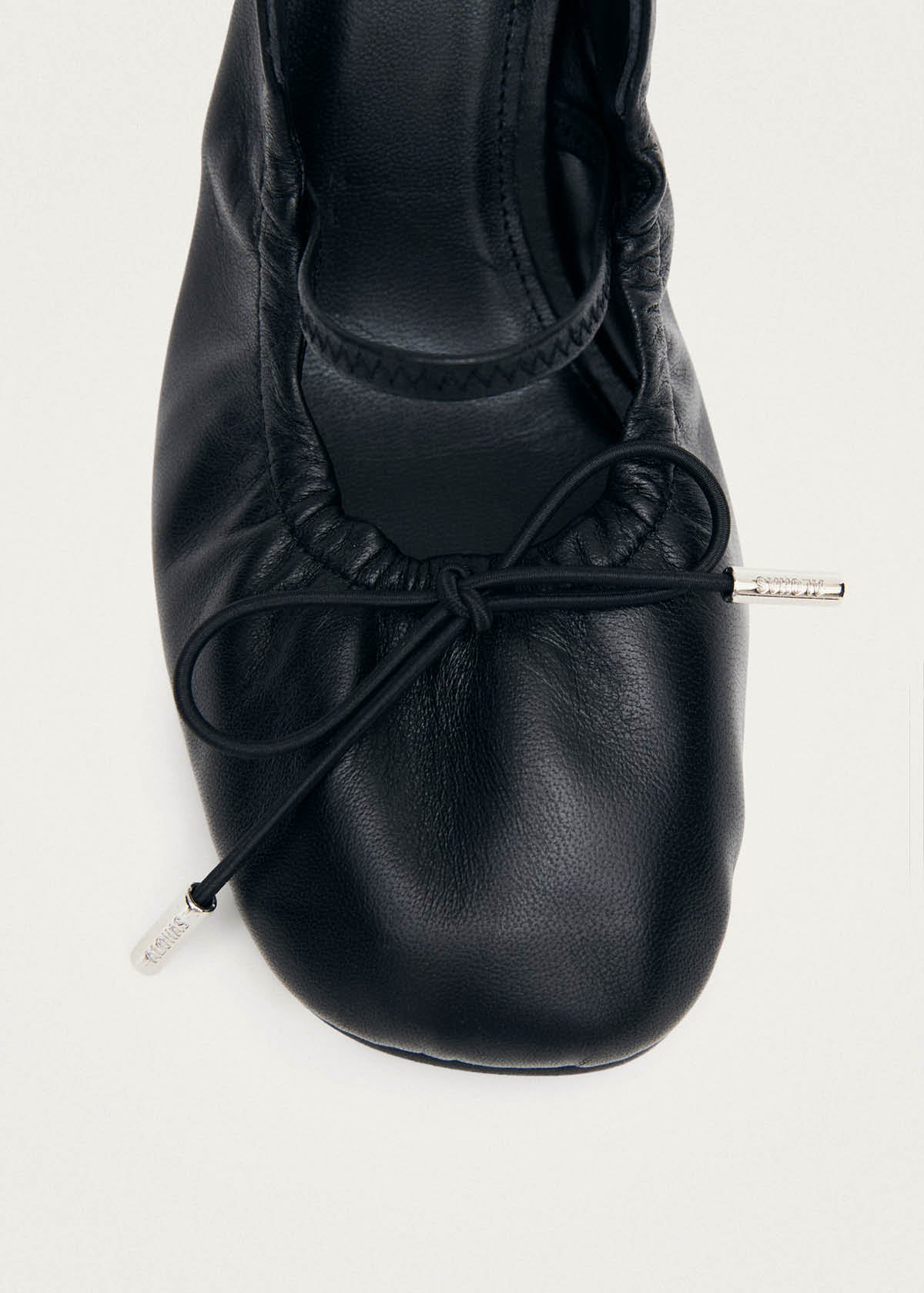 Zapatos de tacón de cuero negro Marly