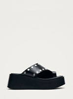 studs black
