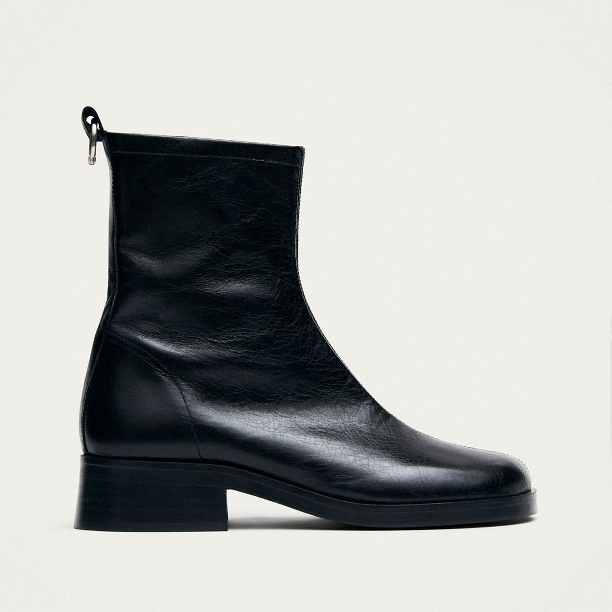 Niam Rift Black Leather Ankle Boots