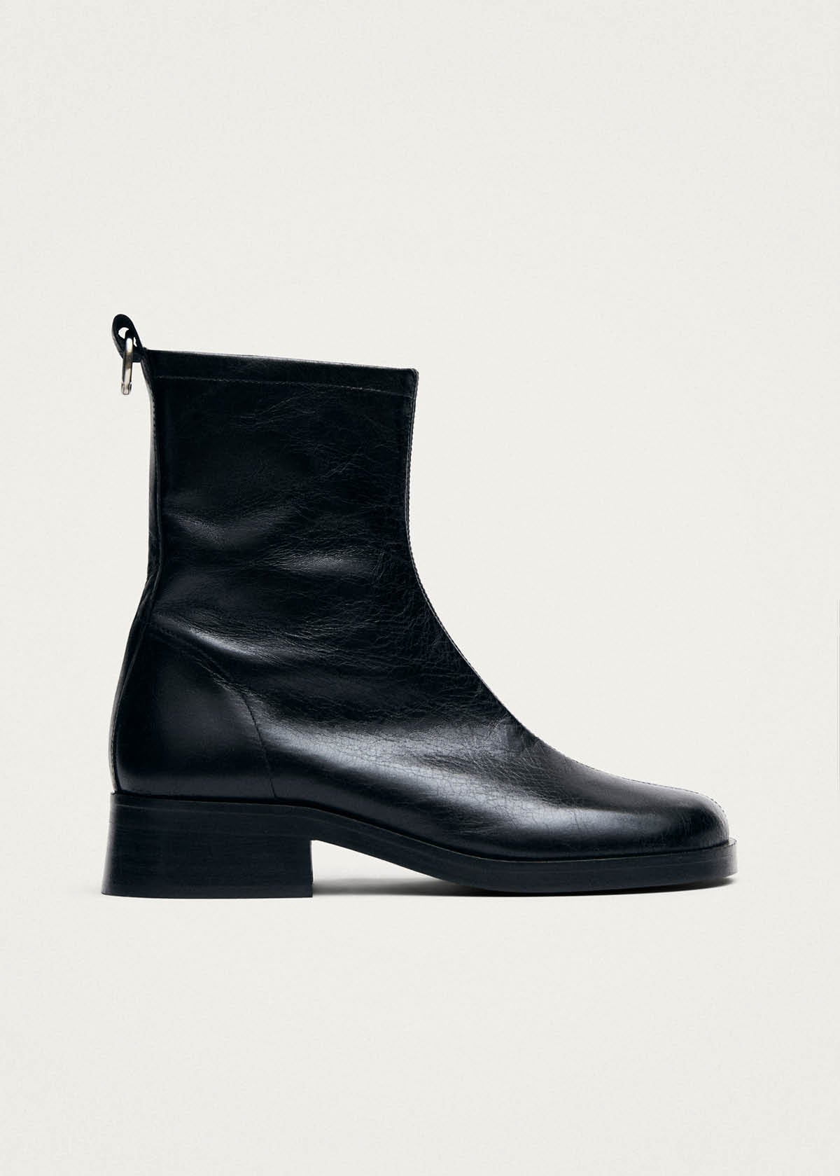 Niam Rift Black Leather Ankle Boots
