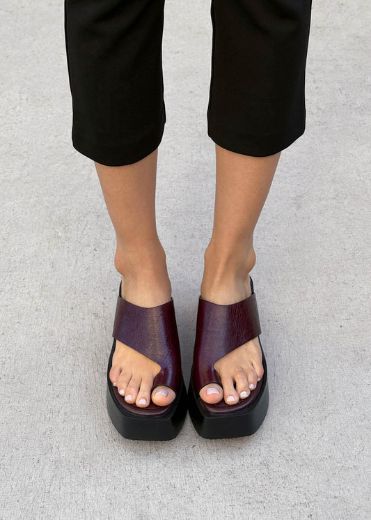 Nova Rift Sandales en Cuir Bordeaux-image