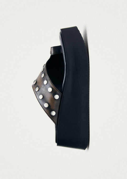 Nova Studs Sandalias de Cuero Marrón con Efecto Vintage-image