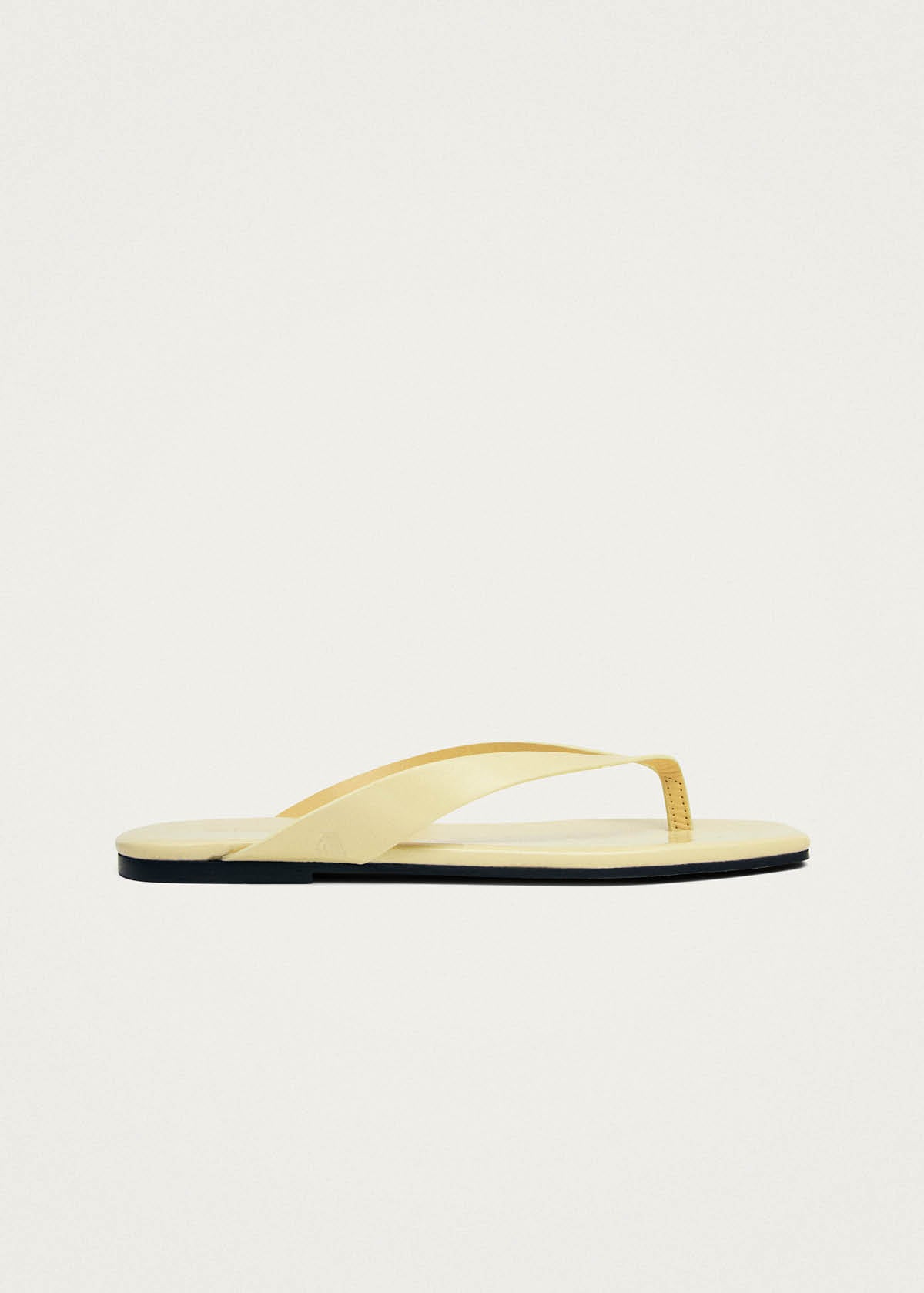 Ola Sandalias de Cuero Color Amarillo Pálido