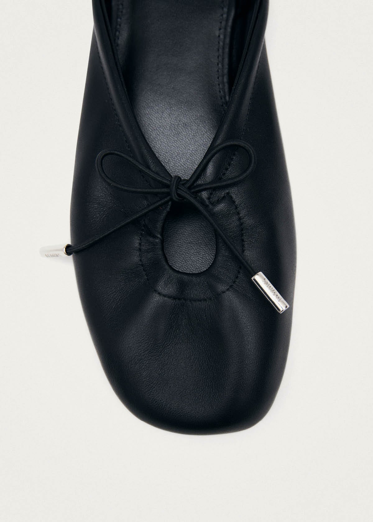 Oli Bailarinas de Cuero Negro