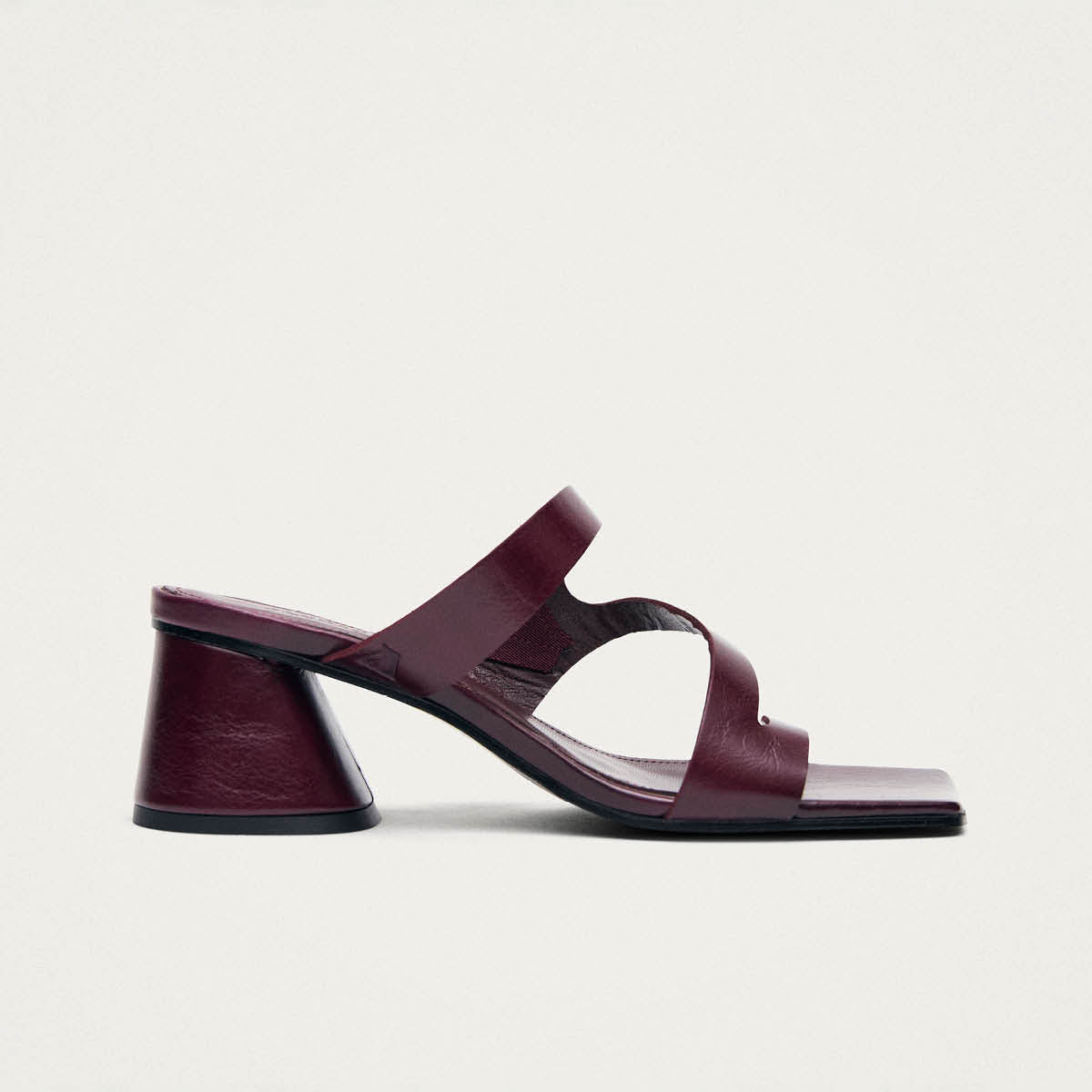 Orielle Rift Burgunder-Leder Sandalen