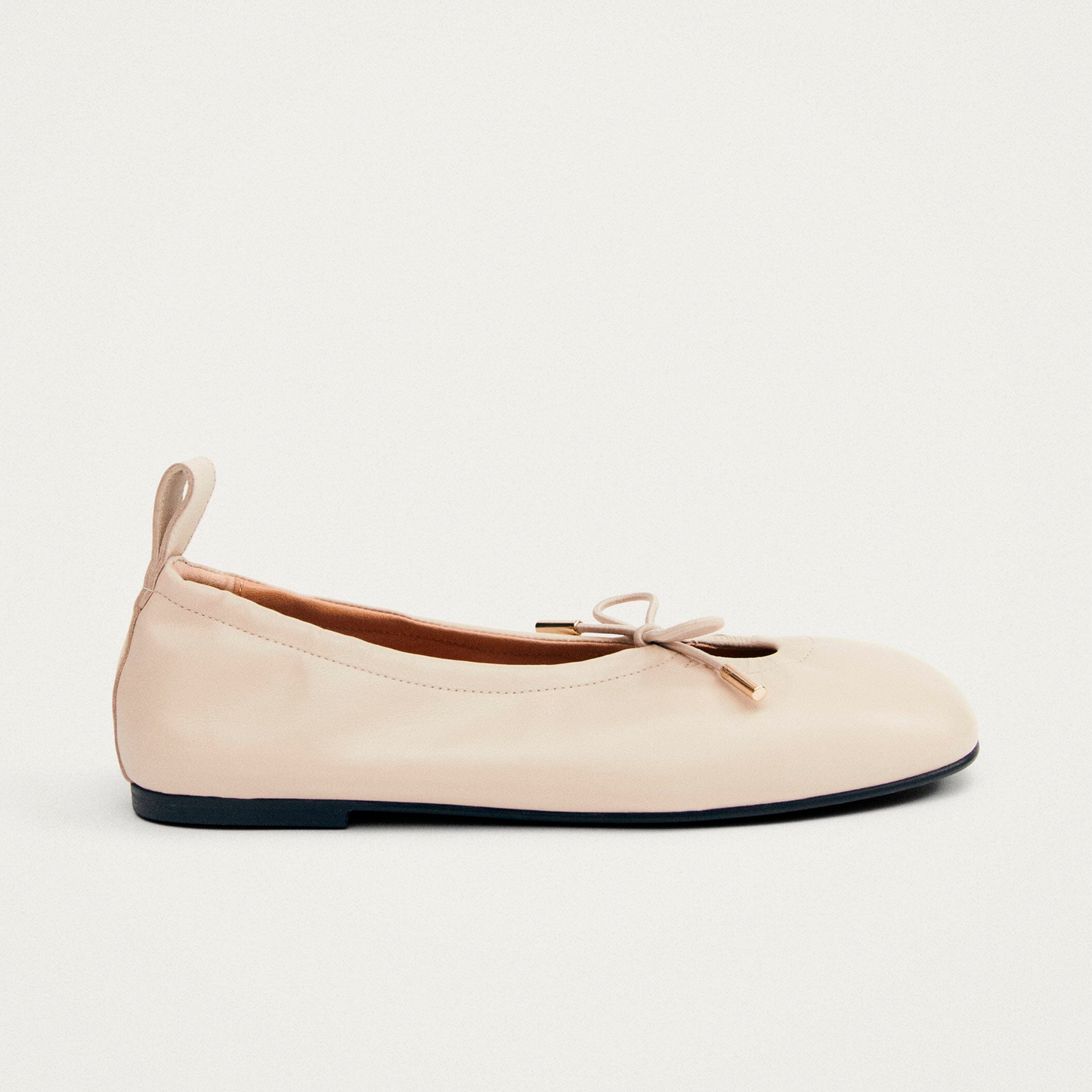 Rosalind Cremefarbene Ballerinas