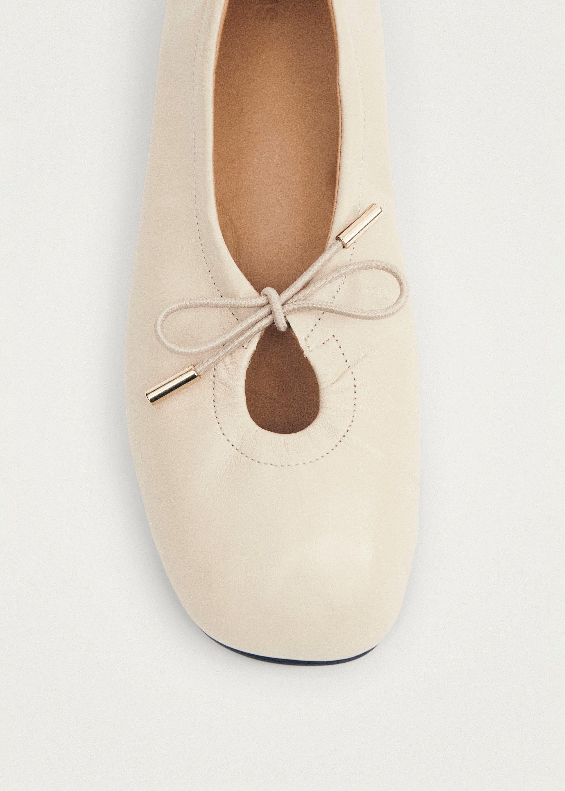Rosalind Cremefarbene Ballerinas