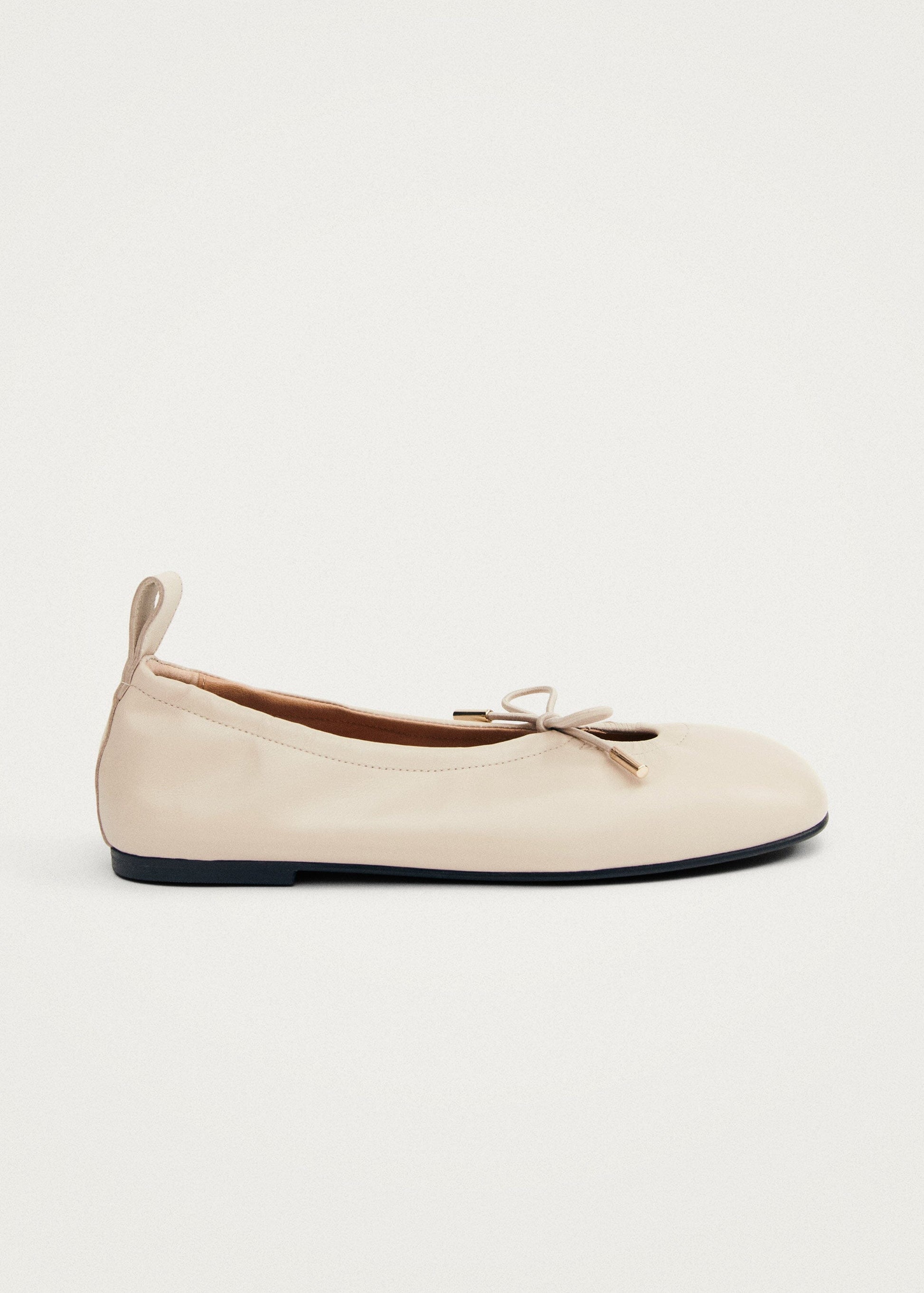 Rosalind Cremefarbene Ballerinas