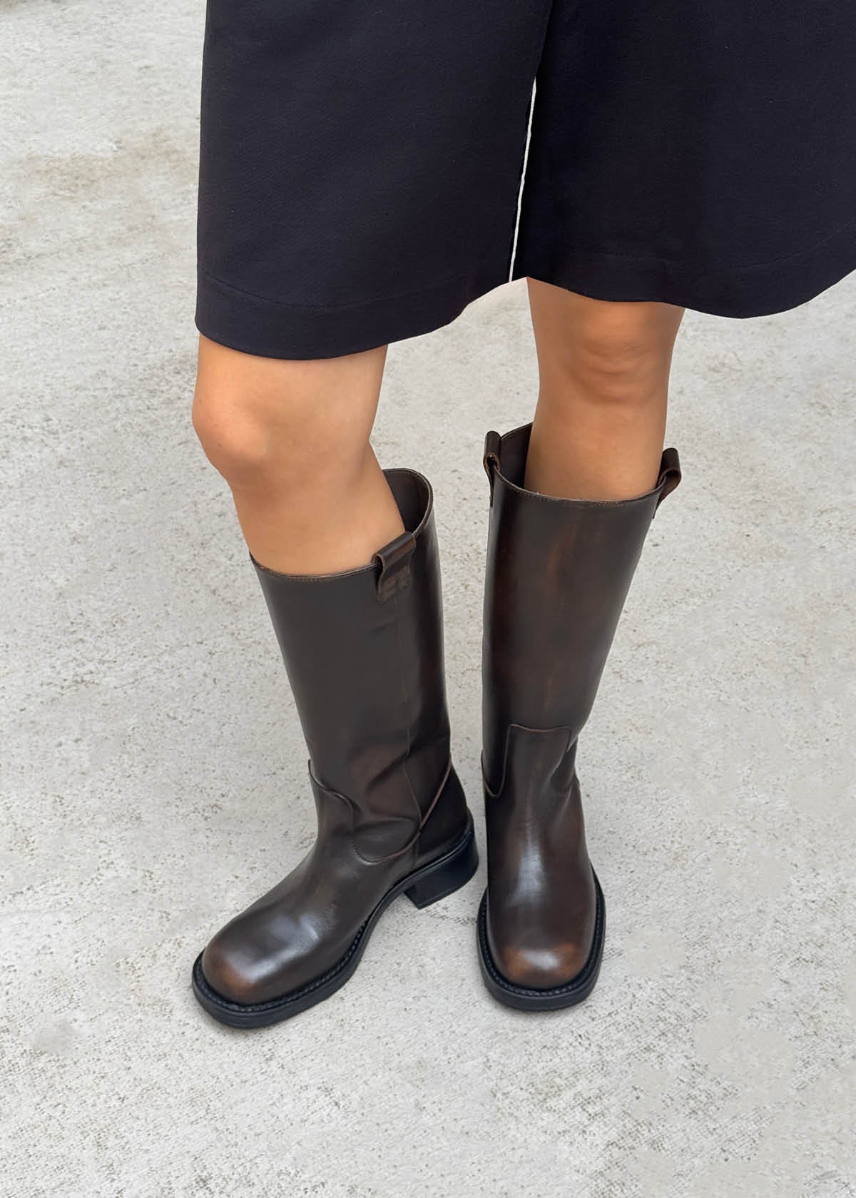 Sajan Vintage-Effekt Dunkelbraune Lederstiefel