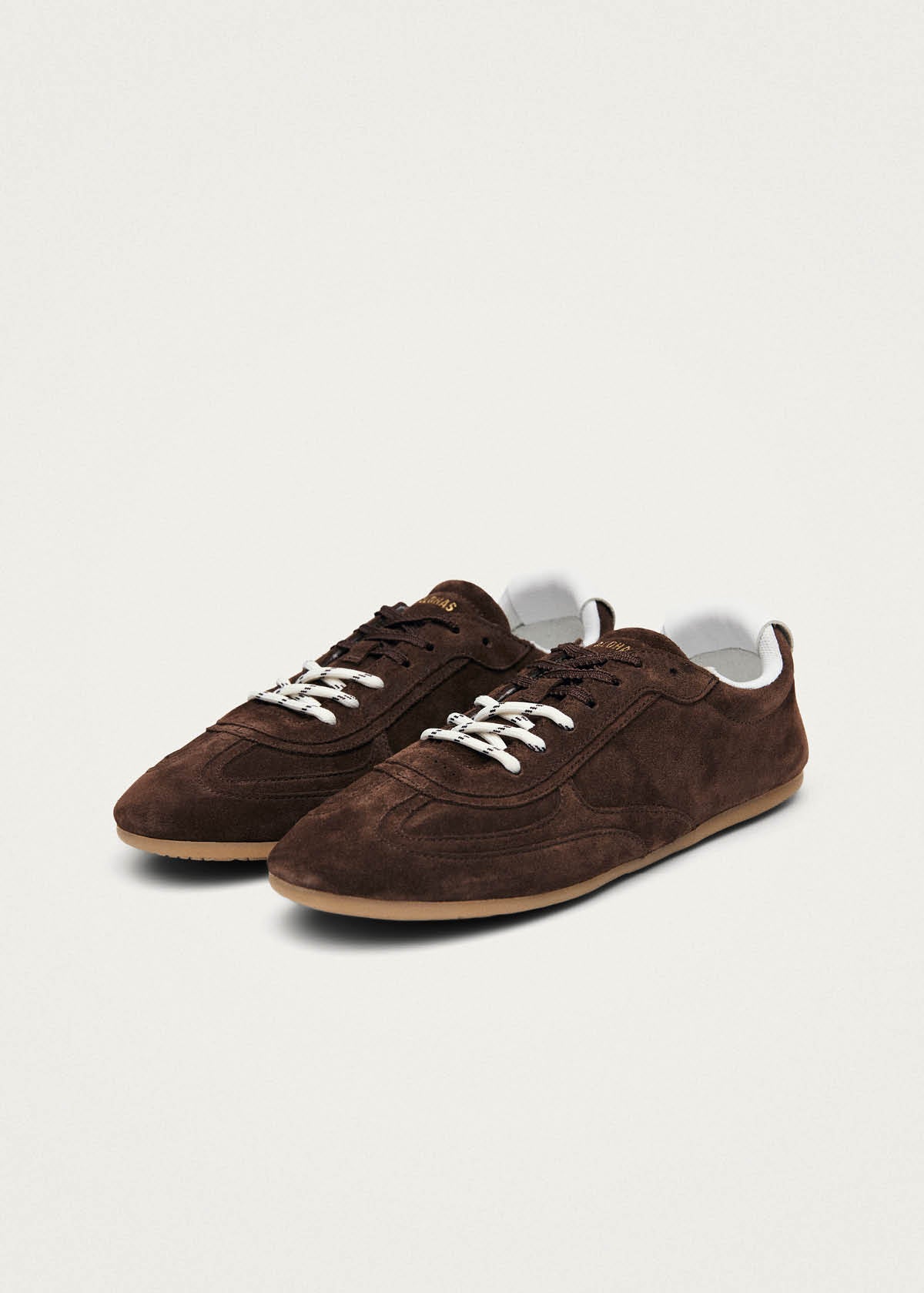 Tb.24 Zapatillas de Cuero Ante Color Marrón Chocolate