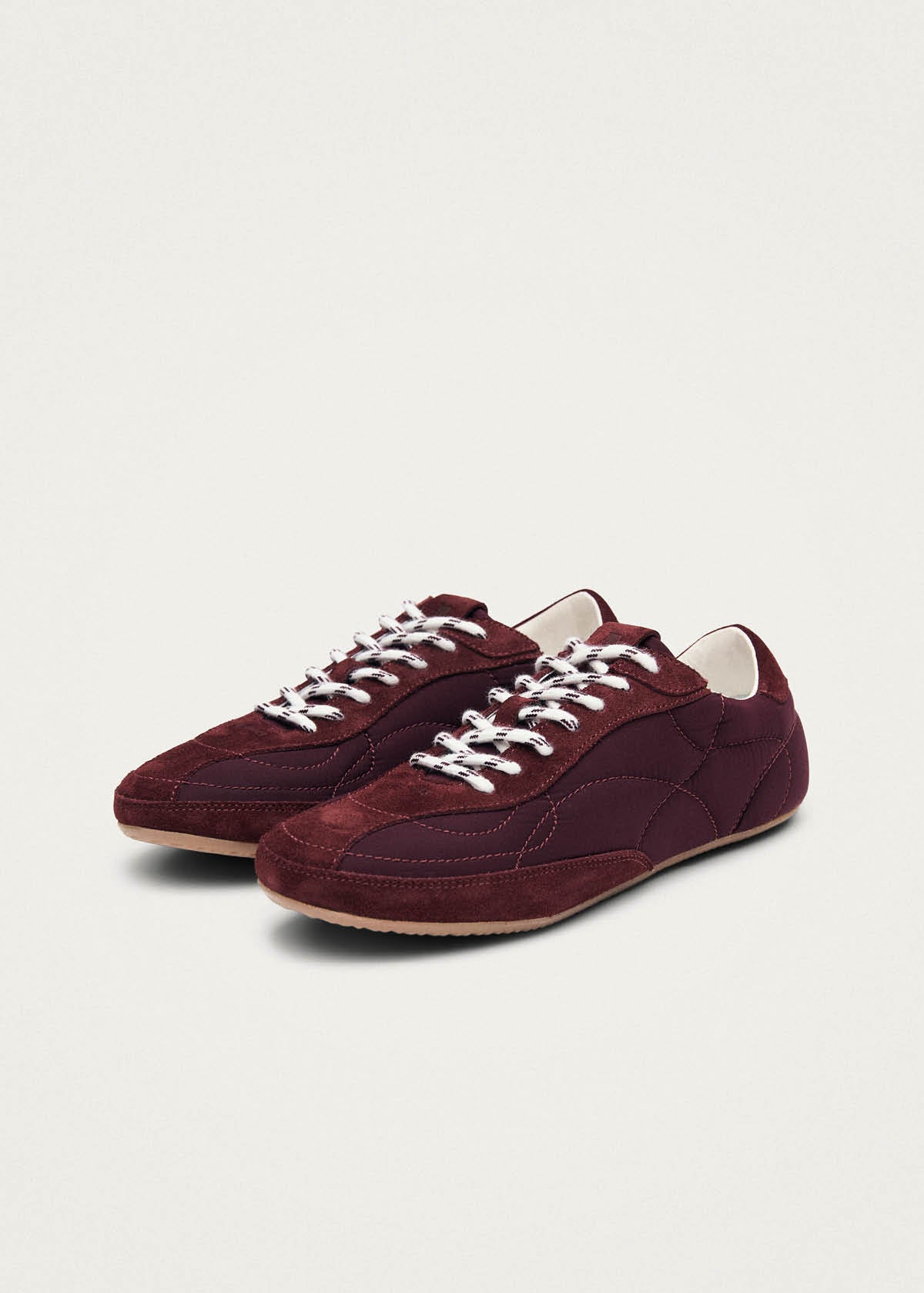 Tb.25 Zapatillas Burdeos