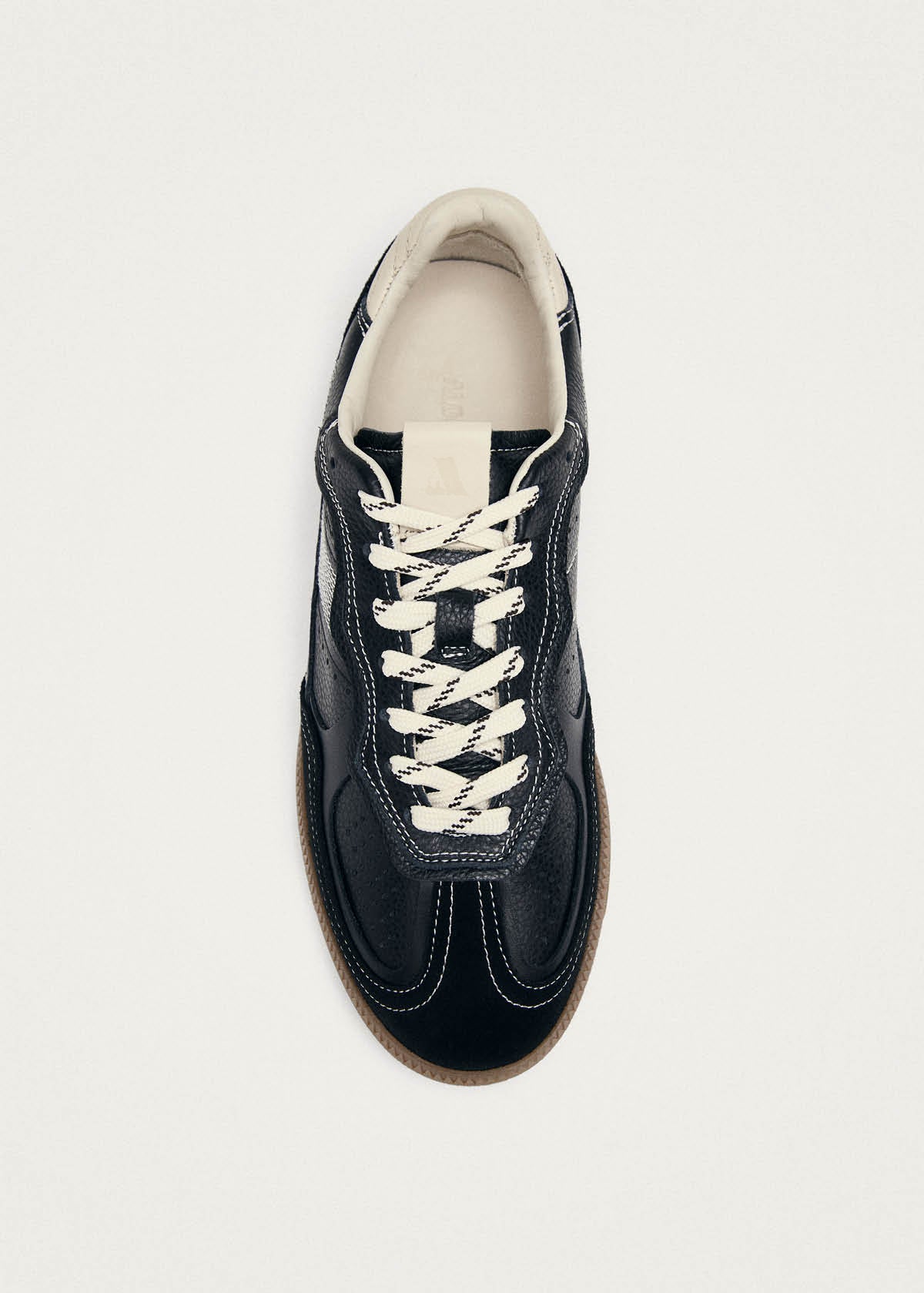Tb.490 Baskets en Cuir Noir et Crème Grainé