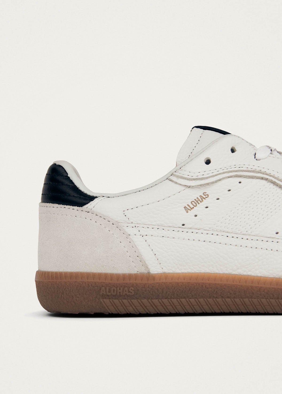 Tb.490 Zapatillas de Cuero Blanco y Negro con Grano