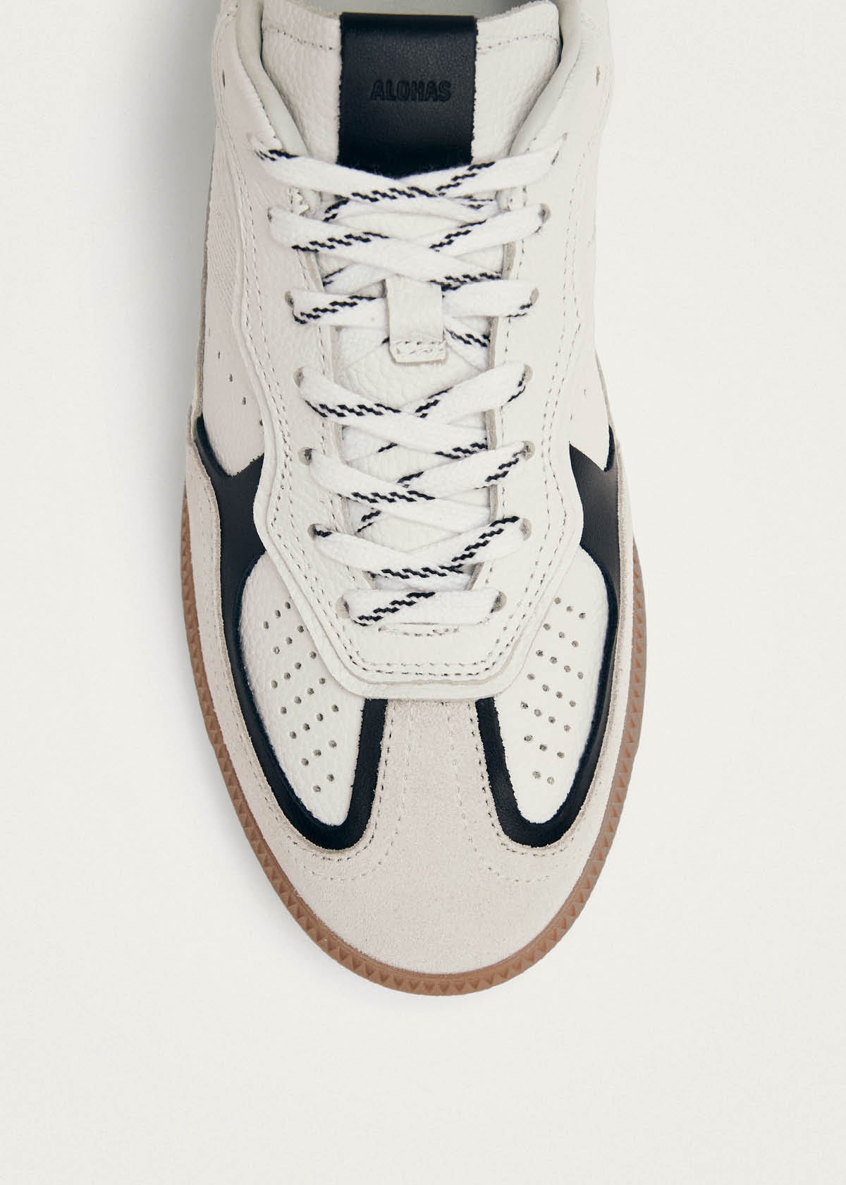 Tb.490 Zapatillas de Cuero Blanco y Negro con Grano